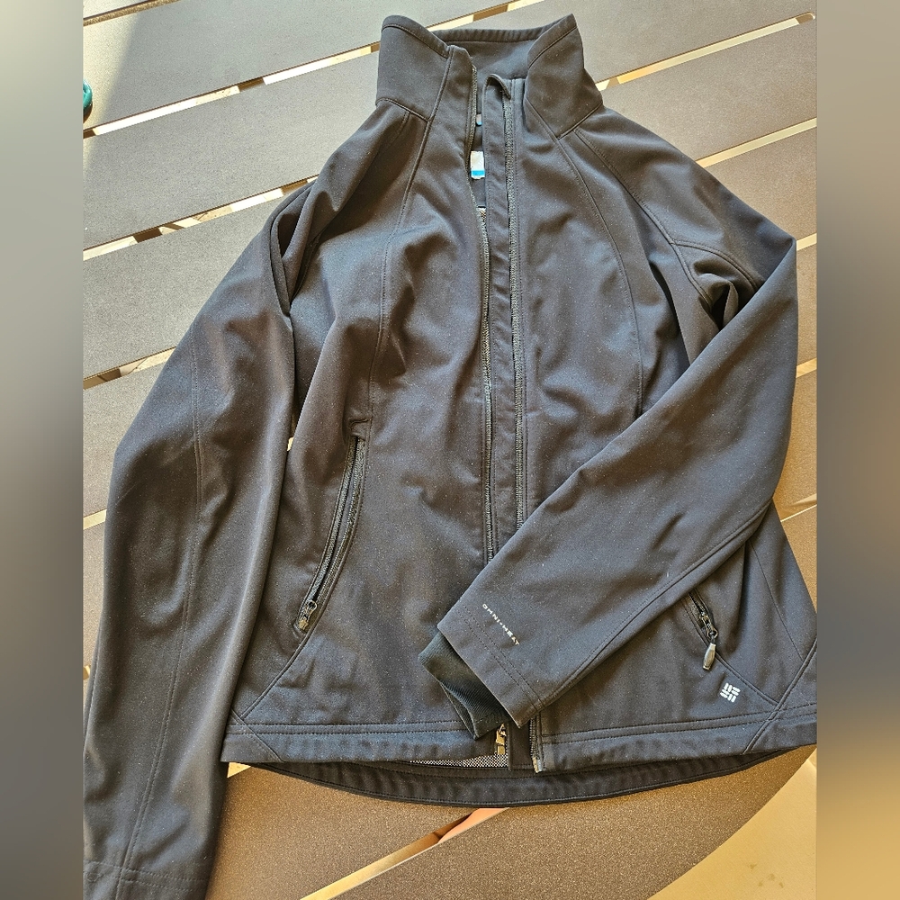 Columbia Women's Black Performance Jacket
